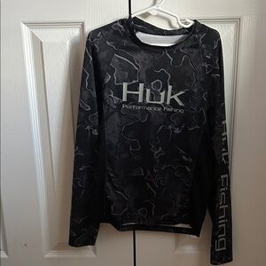 Huk Black and Gray Performance Fishing Shirt youth small